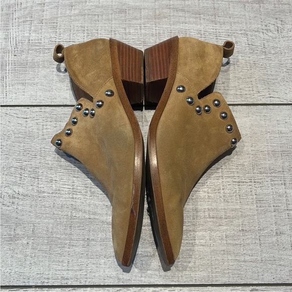 REBECCA MINKOFF Katen Studded Suede Low Heel Booties Beige Size 8 - Picture 4 of 12